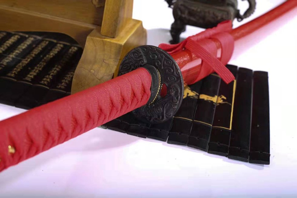 "scarlet fury" red katana (non sharpened)