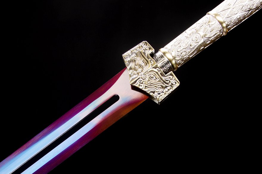 "scar of the ancients" han sword (non sharpened)