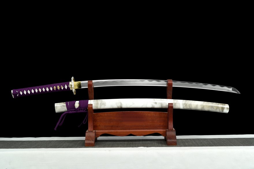 "purple mist" katana (non sharpened) "purple mist" katana (non sharpened)