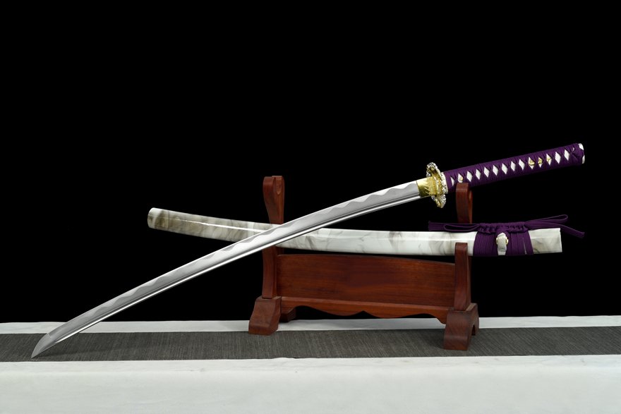 "purple mist" katana (non sharpened) "purple mist" katana (non sharpened)