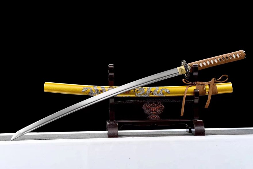 "golden dragon" katana (non sharpened)