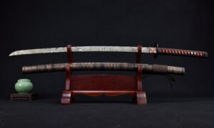 "Damascus Pattern Folded Steel Katana" (Non-Sharpened)