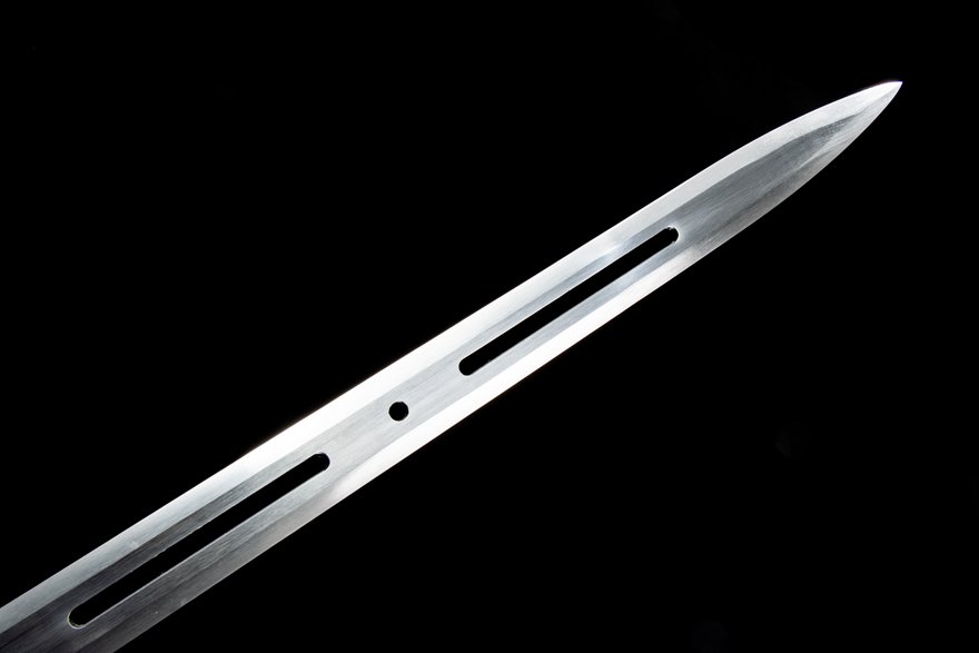"xuan guang wu e tang sword" (non sharpened)