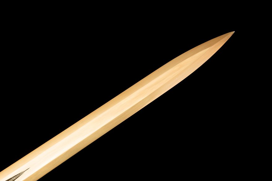 "golden holy sword" (non sharpened)