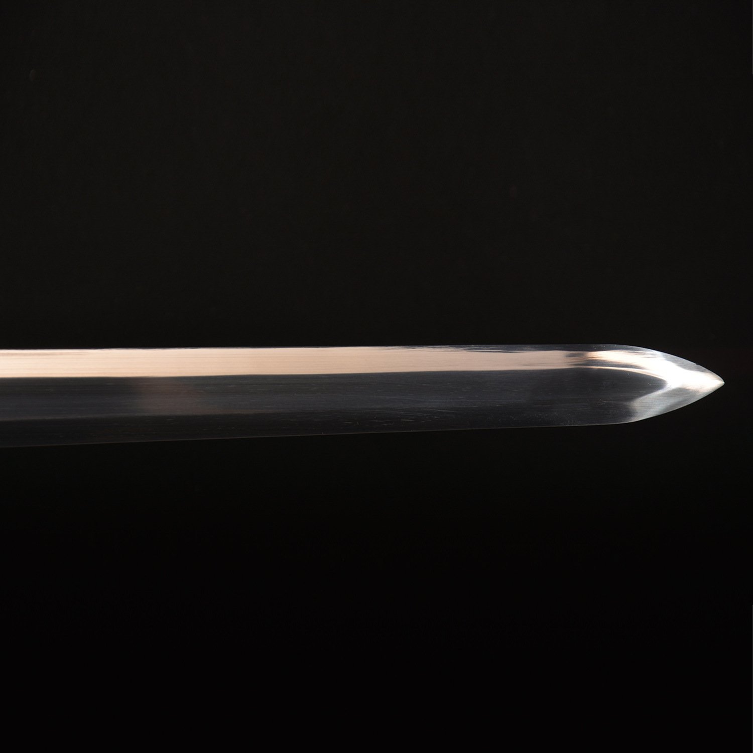 The Witcher 3 Wild Hunt Geralt of Rivia Steel Sword, White Wolf Western Style Sword, 1:1 Full Size Replica, Unsharpened Blade with Sheath for Cosplay Collection the witcher 3 wild hunt geralt of rivia steel sword, white wolf western style sword, 1:1 full size replica, unsharpened blade with sheath for cosplay collection