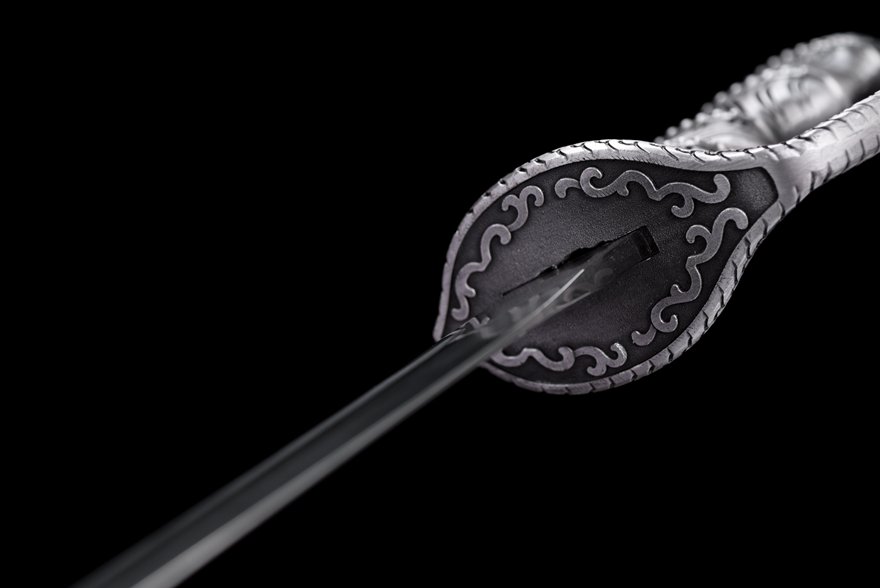 "dark dragon cavalry saber" (non sharpened)