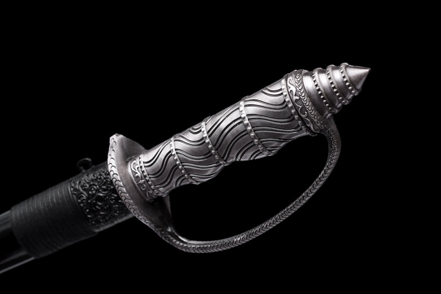"dark dragon cavalry saber" (non sharpened)