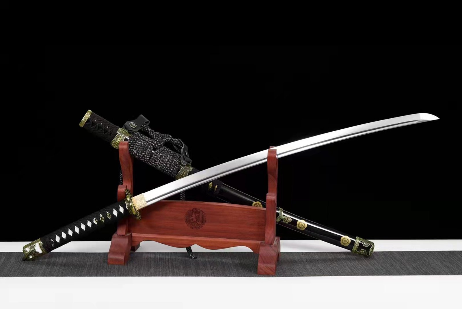 "murasame maru" vintage sakura tachi sword (non sharpened)
