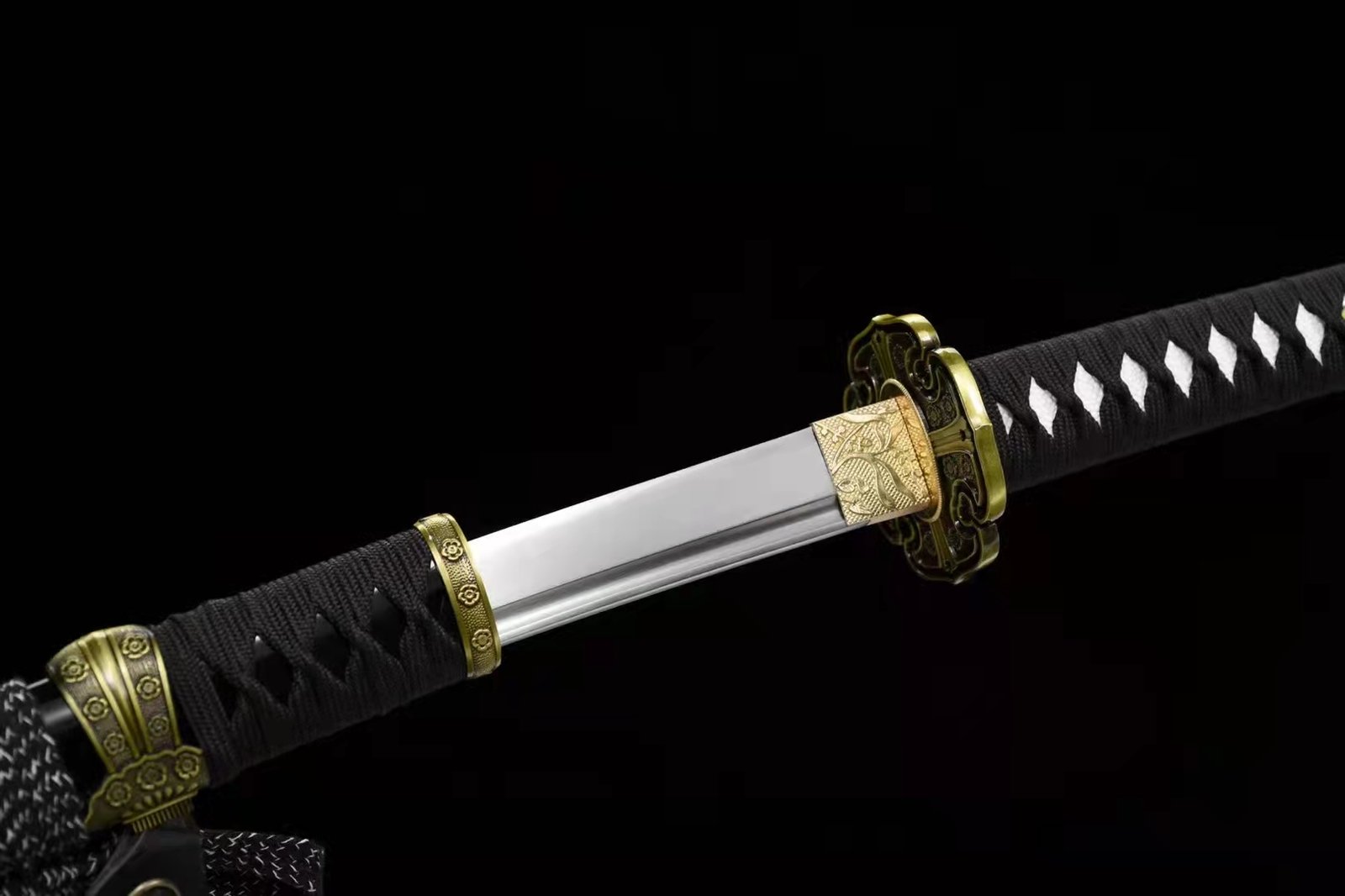 "murasame maru" vintage sakura tachi sword (non sharpened)