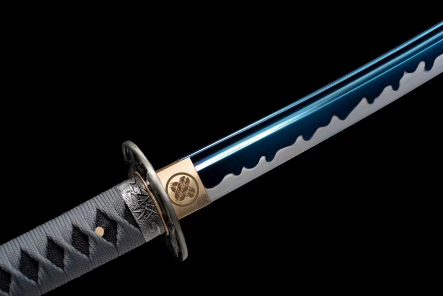 "magpie perching branch" high performance blue quench katana (non sharpened)