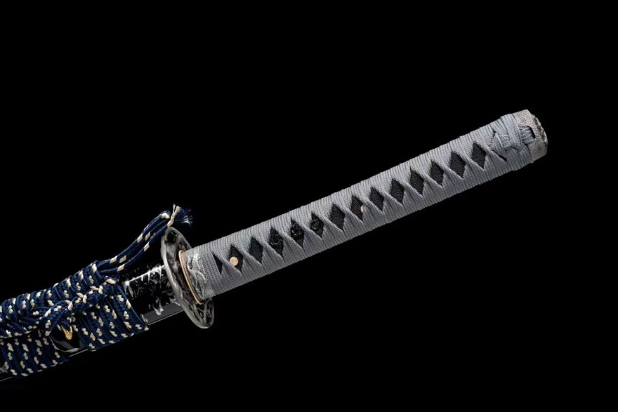 "magpie perching branch" high performance blue quench katana (non sharpened)
